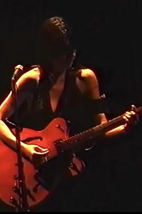 PJ Harvey Live- Stories from the City, Stories from the Sea